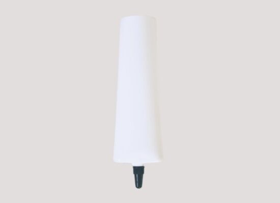 Tubo cosmético de plástico de 30 mm de diâmetro com capacidade de 30-60 ml e bico longo para embalagens de protetor solar